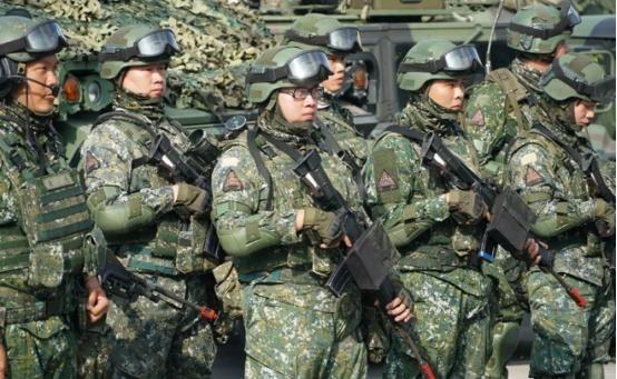 台湾回归信号拉响，解放军名将亲自发声：大陆若攻台思路一清二楚，那就是真要动手，常