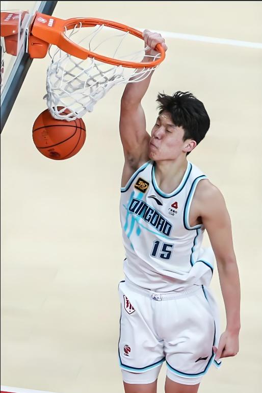 《16+4+3！杨瀚森NBA首秀炸裂，下一个姚明？》从