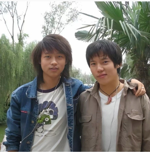 魏晨和刚出道时，变化还挺大的。​​​