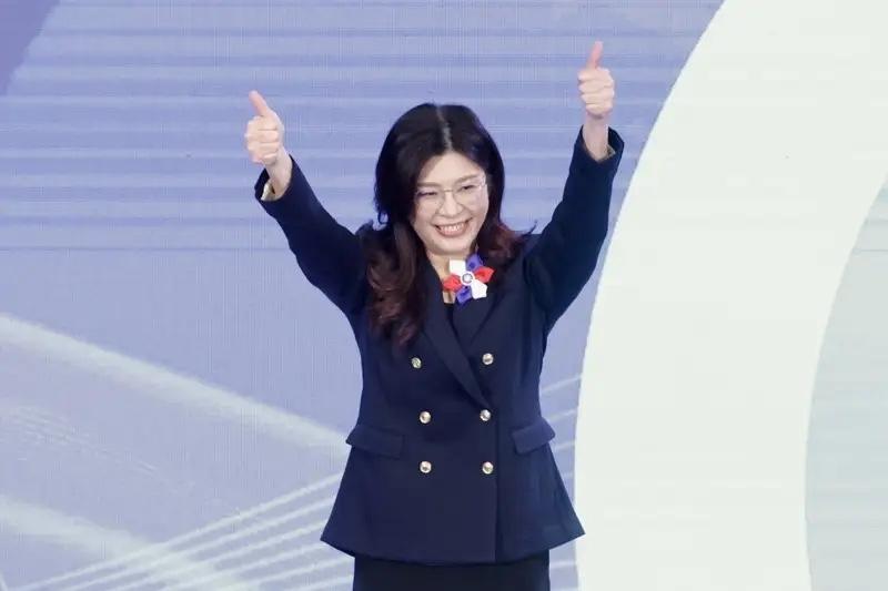 比马英九更勇，郑丽文丢出两岸"震撼弹"——公开主张国民党重返执政后签署"两岸和平