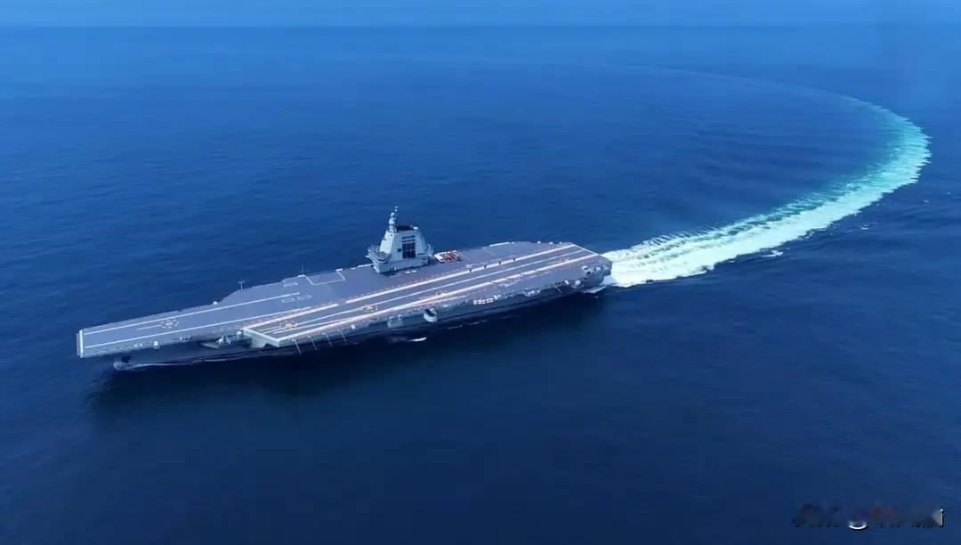 11月3号，三亚海事局说咧，从11月4号早8点到6号后晌6点，三亚南边一片海要搞