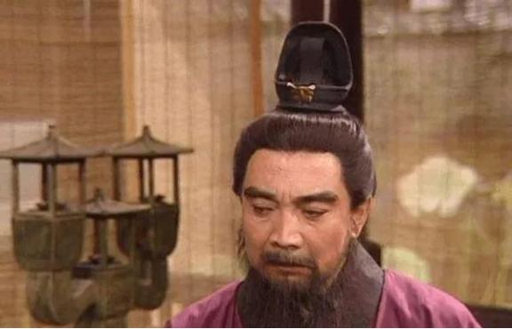 193年，曹操告诉妻子：“若我战死疆场，你就去投奔我最好的朋友张邈！”可不久曹操