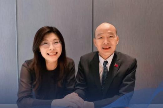 郑丽文当面向韩国瑜负荆请罪，两人实现和解。现在最尴尬的可能是赵少康，赵少康在国民