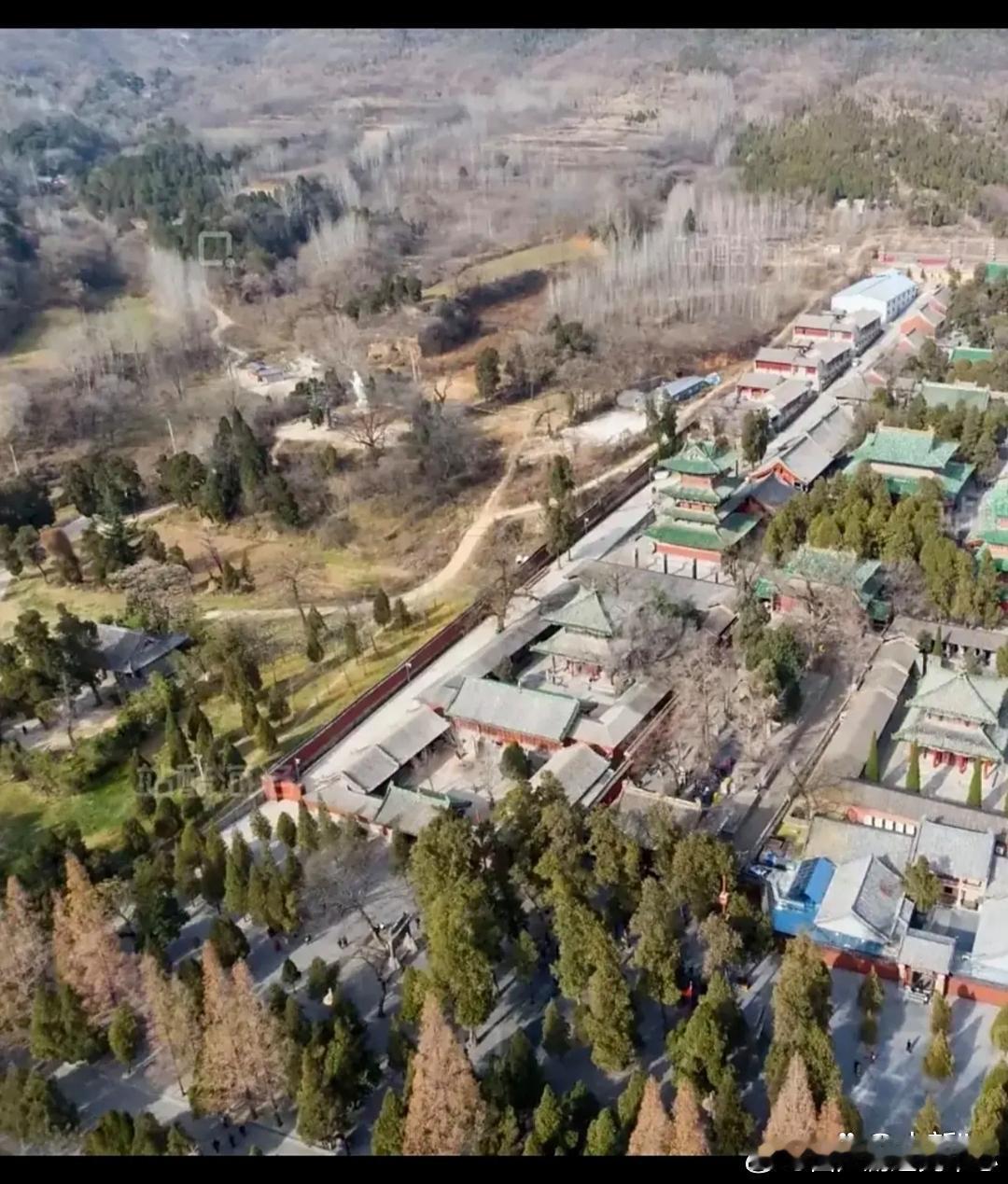 万万没想到，少林寺居然那么大。我还以为是一个小寺庙呢！​​​