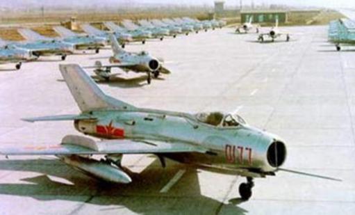 五美元闯开罗，他用一枚国徽桌签敲开中国军售大门！