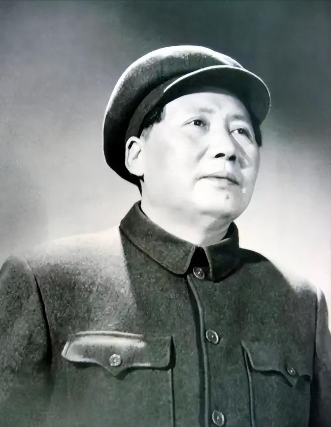 1956年毛主席做出预言，台湾未来只有两条路，现在看真的精准！毛主席说：“台湾想
