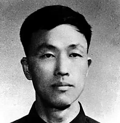 1980年，单位给蒋筑英分了一套3居室，一家四口，兴奋不已。谁知，第2天，他跑去