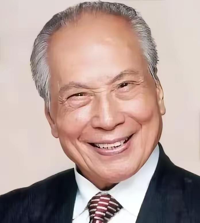 1964年，曹达华在澳门赌场贵宾厅里，输掉了3亿身家，放现在值1500亿，赌王何