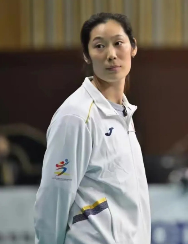 一个球星，带红了一支球队，带红了教练，带红一帮名不见经传的队员，明星效应真的很大