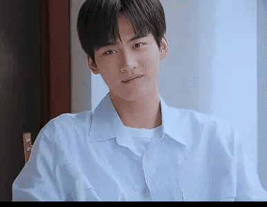 周柯宇演技《狙击蝴蝶》让人别扭的一个点，不是岑矜与李雾的姐弟恋，也不是李雾放弃