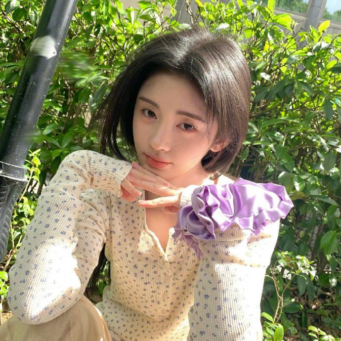 鞠婧祎