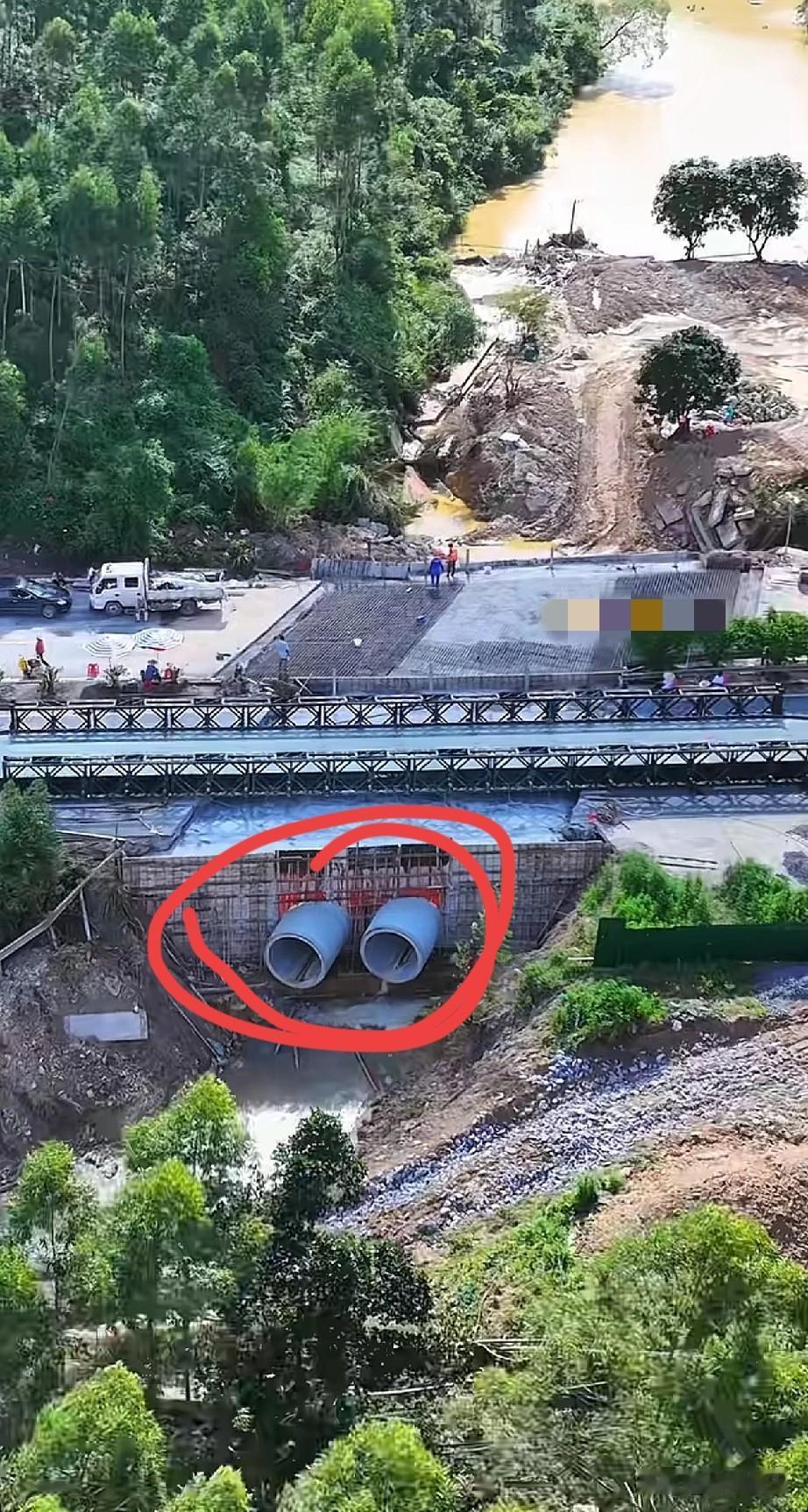这么大的小河，居然才留这么小的大洞？你也别急着说，他们比我们更专业！要