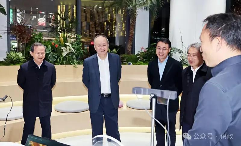 尹力、殷勇到经开区调研, 要求在发展新质生产力、培育增长新动能上持续发力