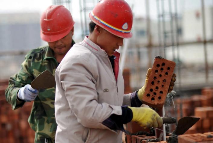 同样在以色列工地干活，工资居然差出四五倍！当地建筑工地上，中国熟练工人综合月薪折