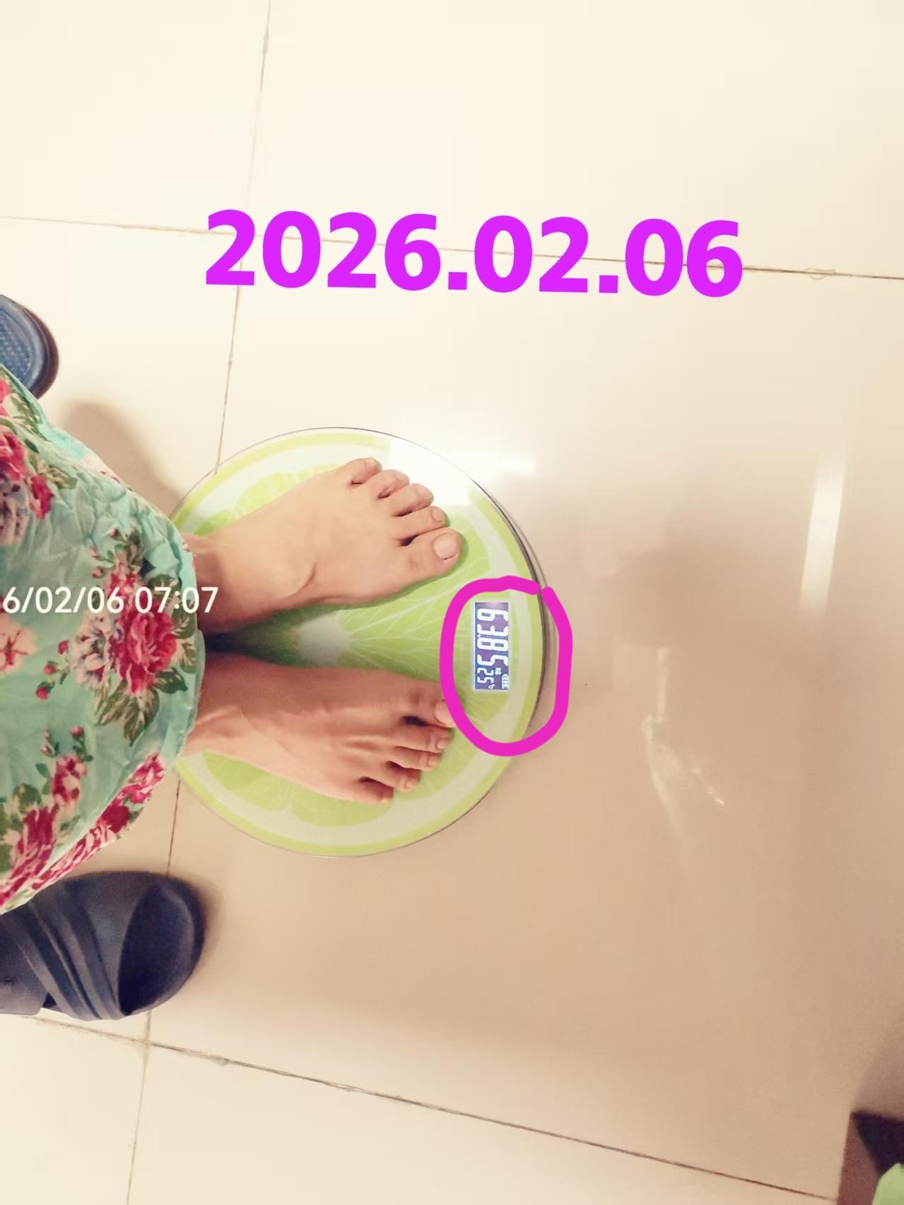 千万别再犟了，针灸、按摩、运动。。。任你玩出什么花样来，要想瘦，都必须坚持一条，