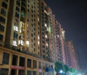 在老家县城买房，是我做过最后悔的一件事。我在老家县城买了一套房子，爸妈给我付的