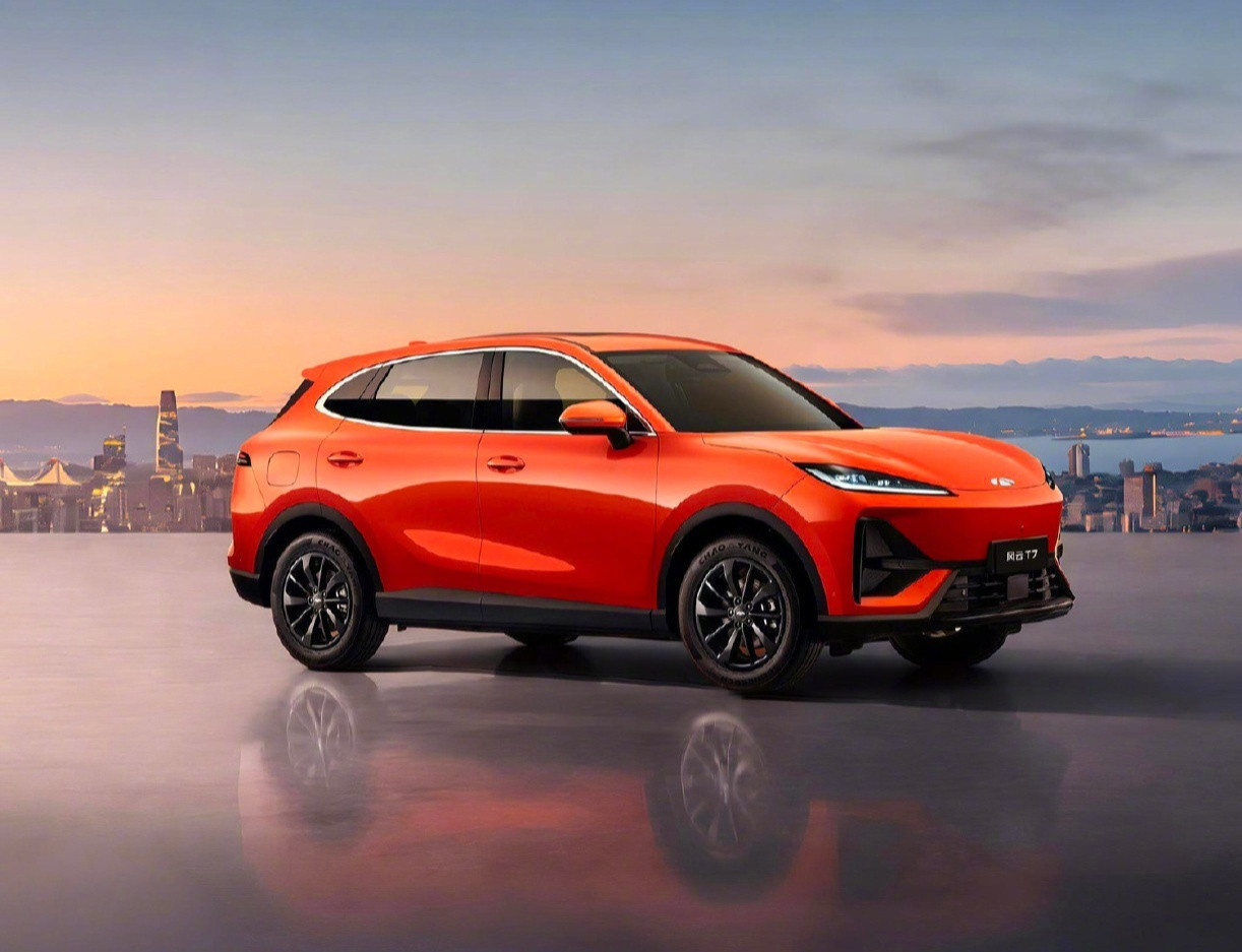 【10.99 万元起，纯电续航 600km】新车定位纯电紧凑型 SUV...
