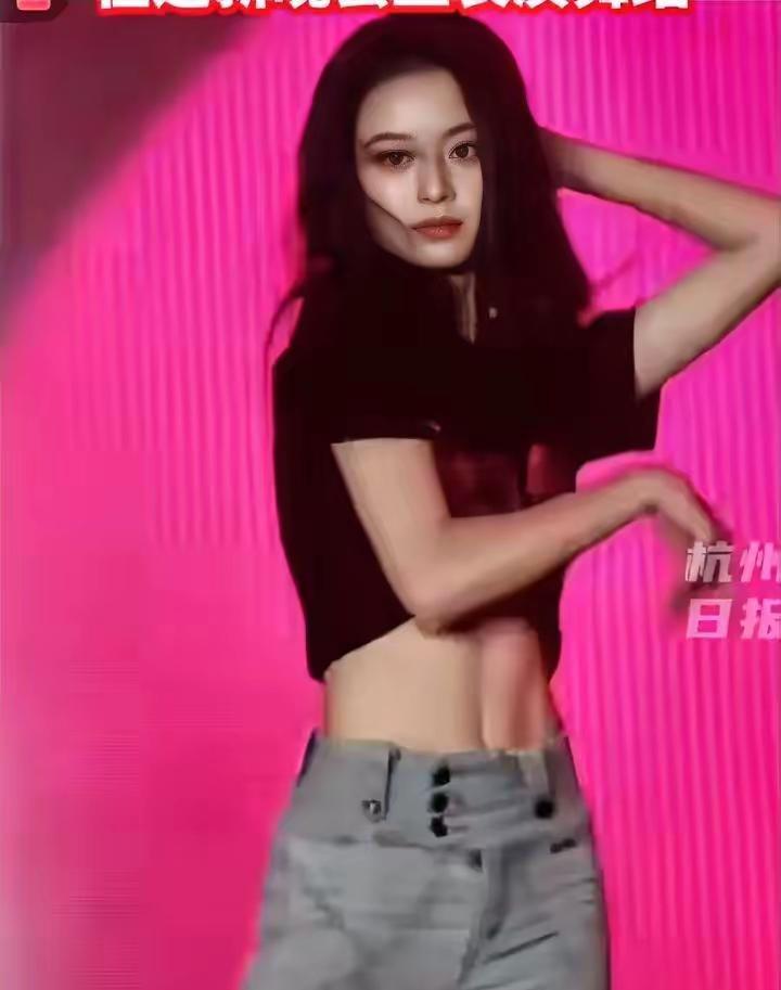 那尔那茜应该急的拍大腿了，想破脑袋也想不明白，同样是犯了错的人，也什么黄杨钿