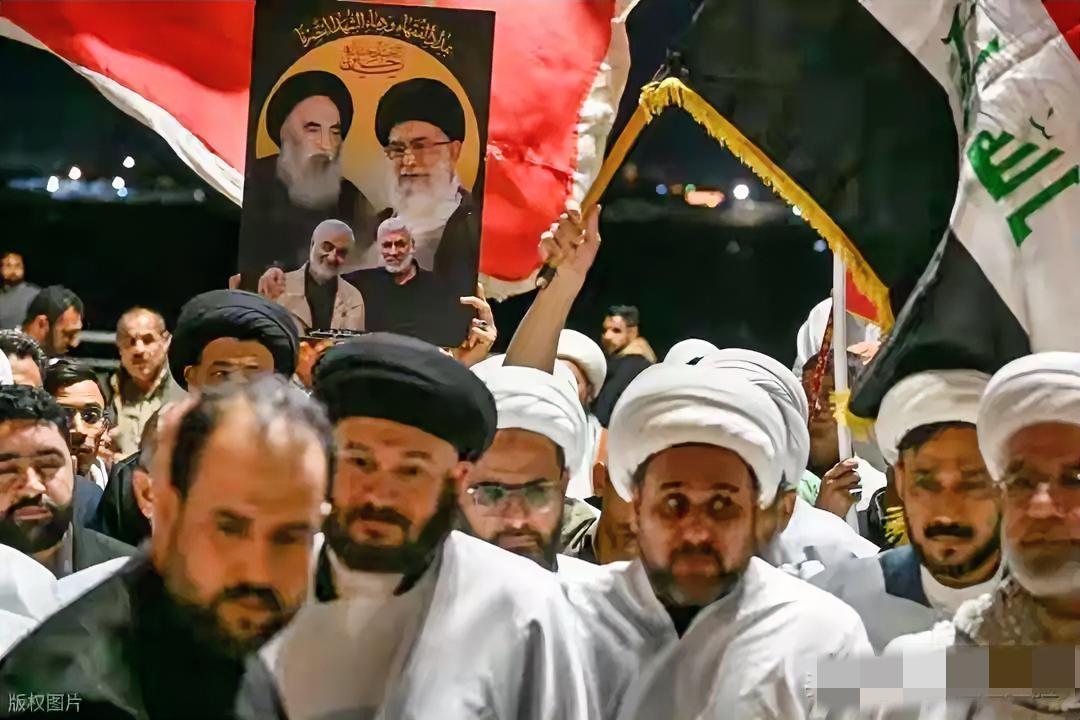 20多个小时秘不发丧，让伊朗上层得以顺利完成权力交接。接连几轮的反击，彰显出