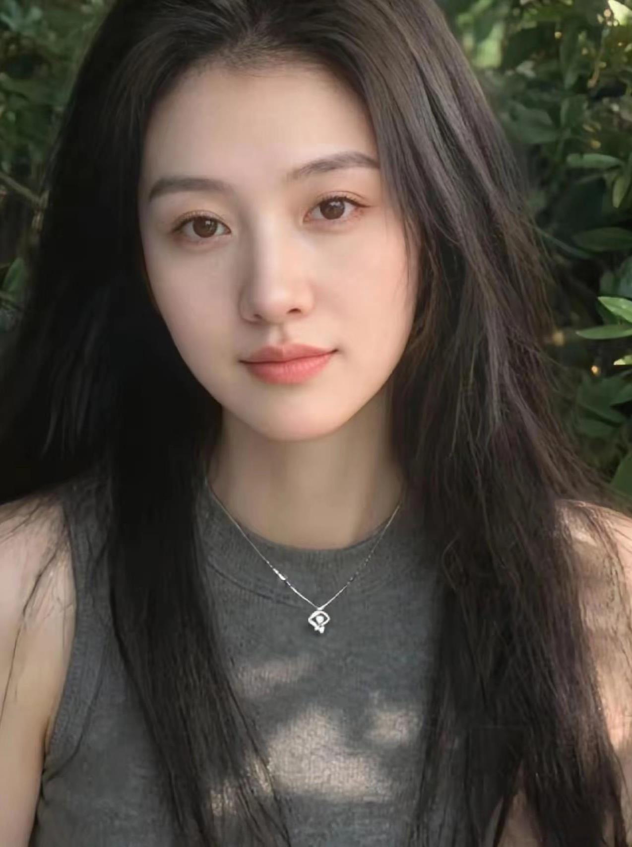 “36岁大龄未婚女，今年特别想结婚生子，一直觉得很年轻，转眼成了中年人，相亲都被