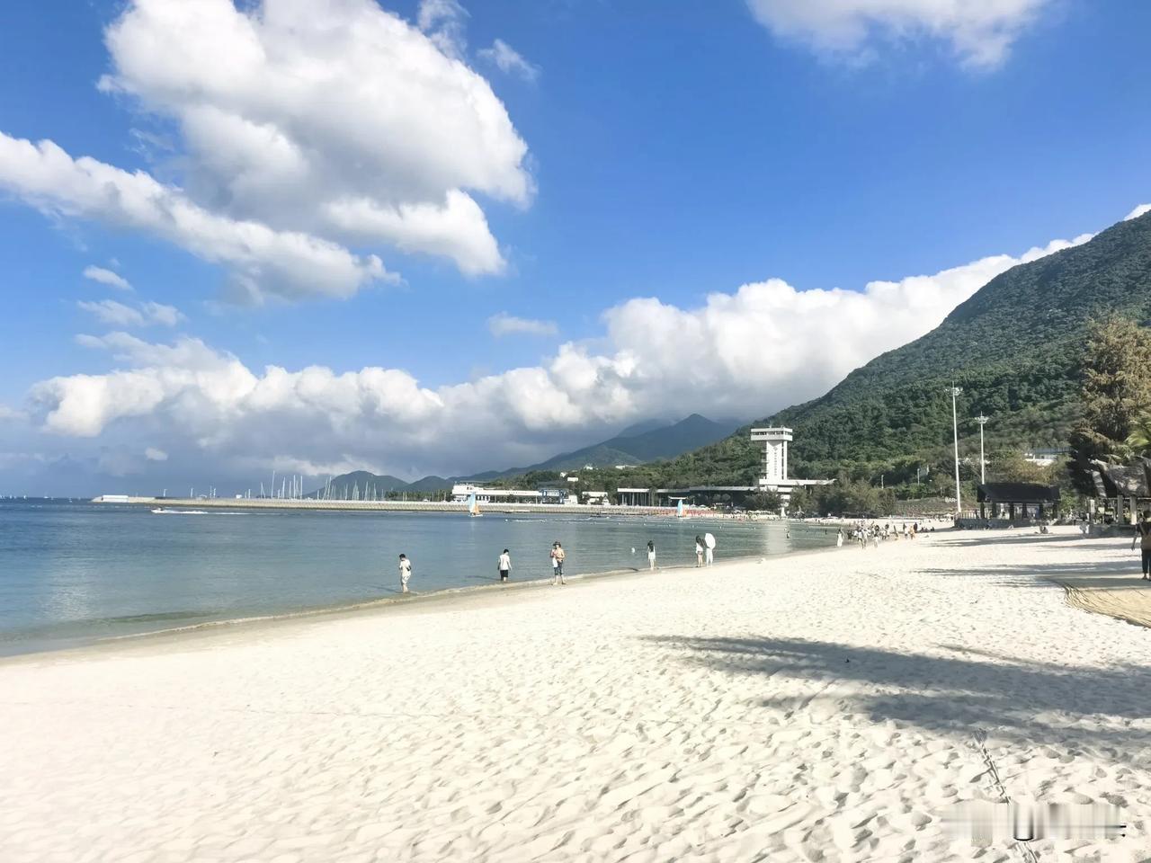 阳光下天海一色来来来与大海来个亲密接触大海美景海上自然风光