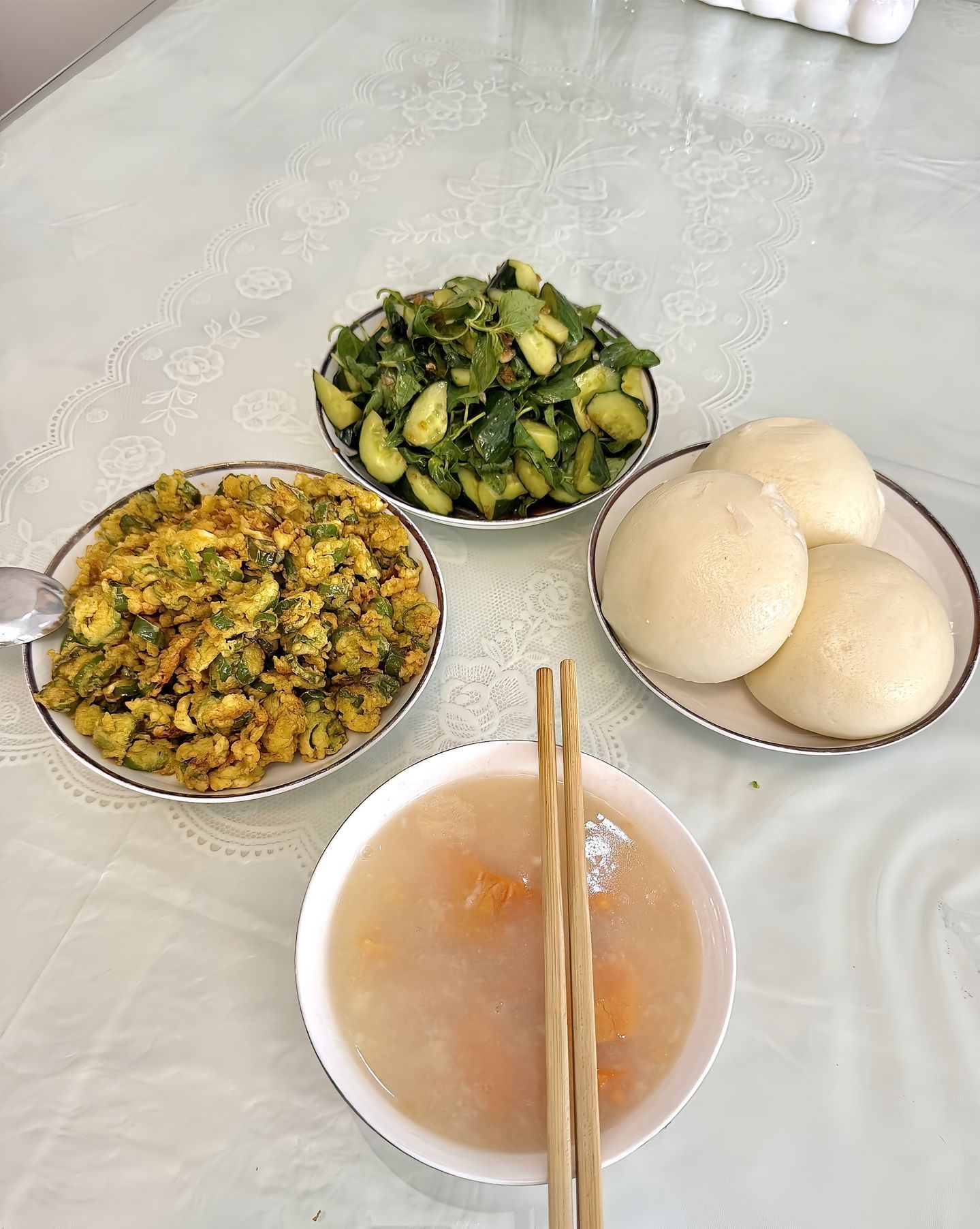 我一个河南老爷们儿，精通炒菜、凉菜，唯独不会蒸馍[哭哭]​​​