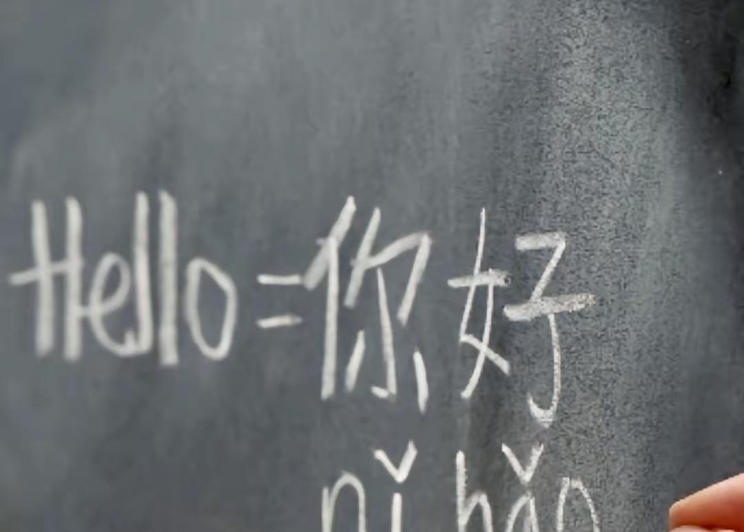菲律宾这下凉了，中国不玩了，直接撤离近日，有多达150名中国教师已陆续从菲律宾