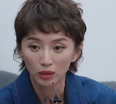 不是一家人，就进不了一家门。无论张澎对许何多么的好，许何都觉得那不是自己的家，