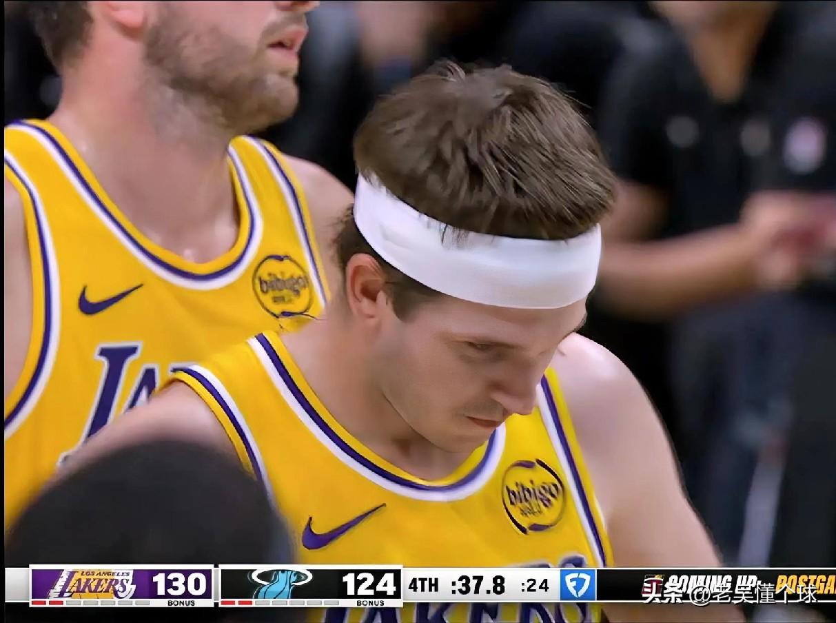 里夫斯：队里最老的人都没休，我哪好意思休。湖人今天再下一城，状态好到爆，全队