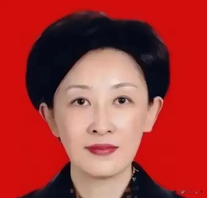 挪用公款9.7亿红通人员被逮住，怎么就高兴不起来呢！12月3日，菲律宾移民局发布