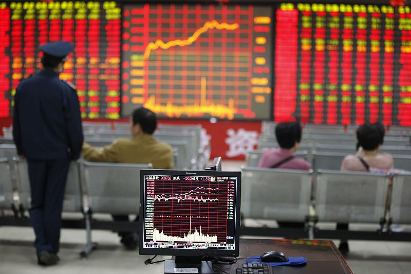 最近翻了外资机构的研报动向，发现他们对中国科技股的态度转得特别有意思。高盛、大