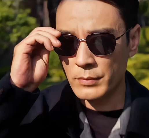 《以法之名》SVIP周预告：郑雅萍把李人骏带到专案办公地，洪亮对李人骏进行审问，