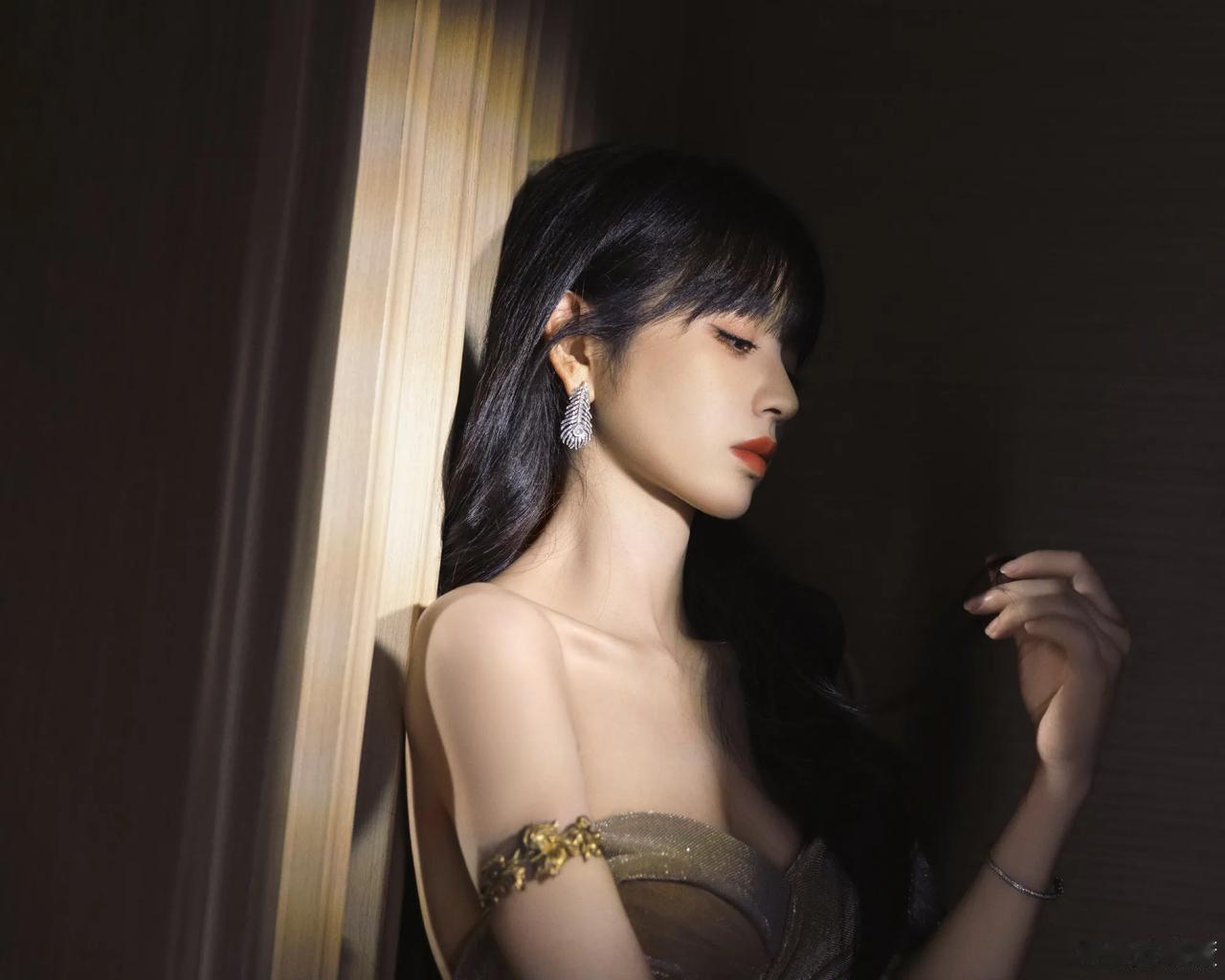 忧郁小姐姐😘田曦薇娱乐