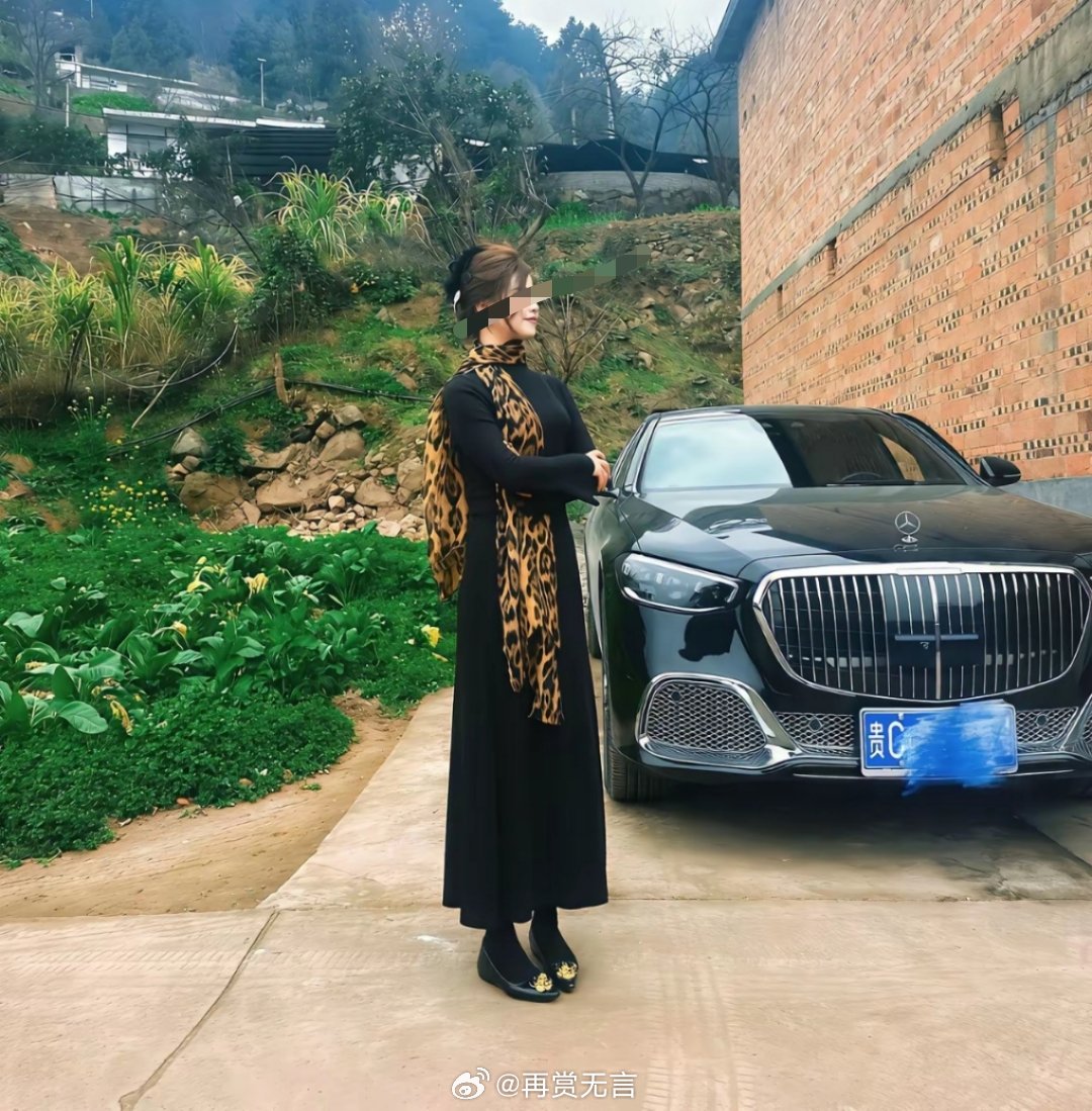 这是奔驰豪车啊！女子以后在村里不会有人欺负了！