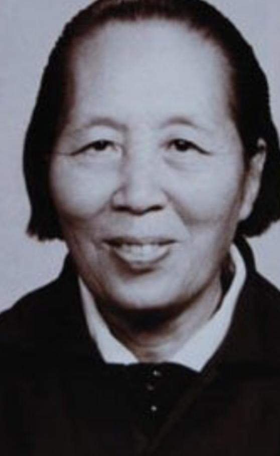 “李源潮”的母亲吕继英简介：18岁入党，江苏妇女解放运动的先驱。中国革命之路，千