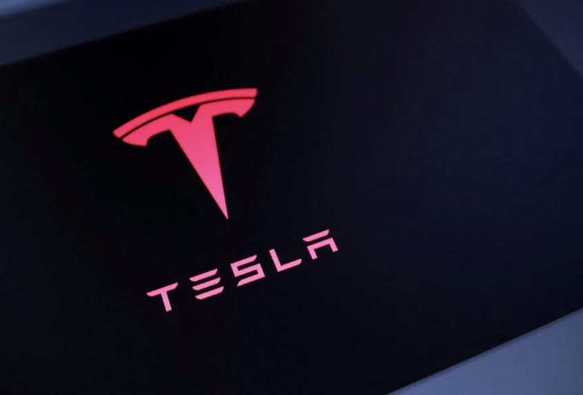 特斯拉市值有望达100万亿美元？马斯克：并非不可能一些看好特斯拉前景的投资人预