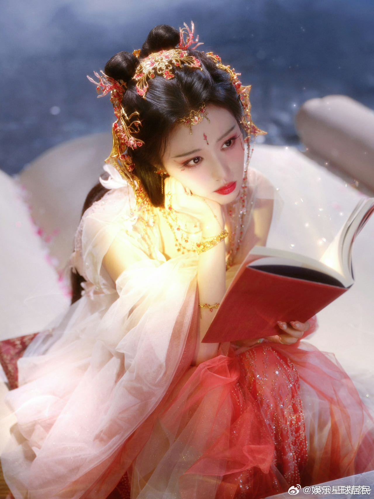 如果《浮生物语》裟椤的选角传闻是真的，那我真的要给选角组磕一个！王楚然这种兼具古