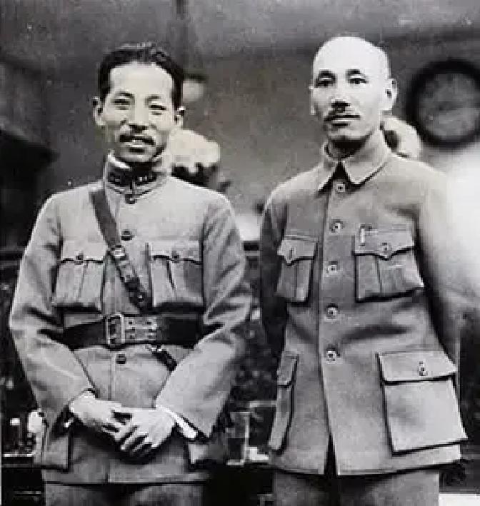 1958年，张学良被软禁22年后，终于再见蒋介石。两人一照面，张学良开口就是一句大实话：总统，你老了