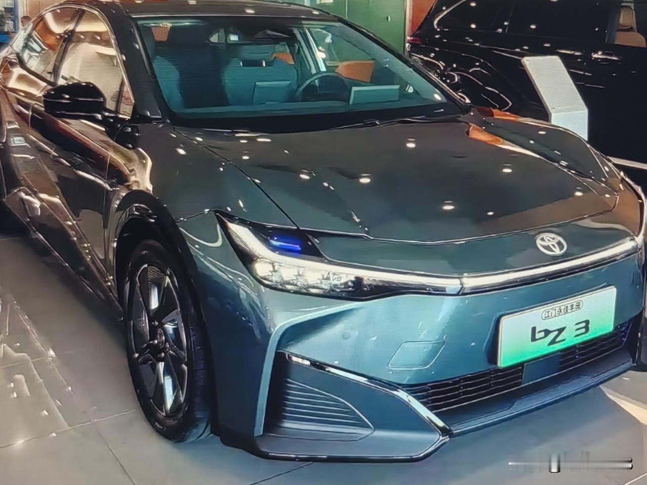 2026款一汽丰田bZ3智享家，1月1日终于与我们见面了，丰田为bZ3智享家的产