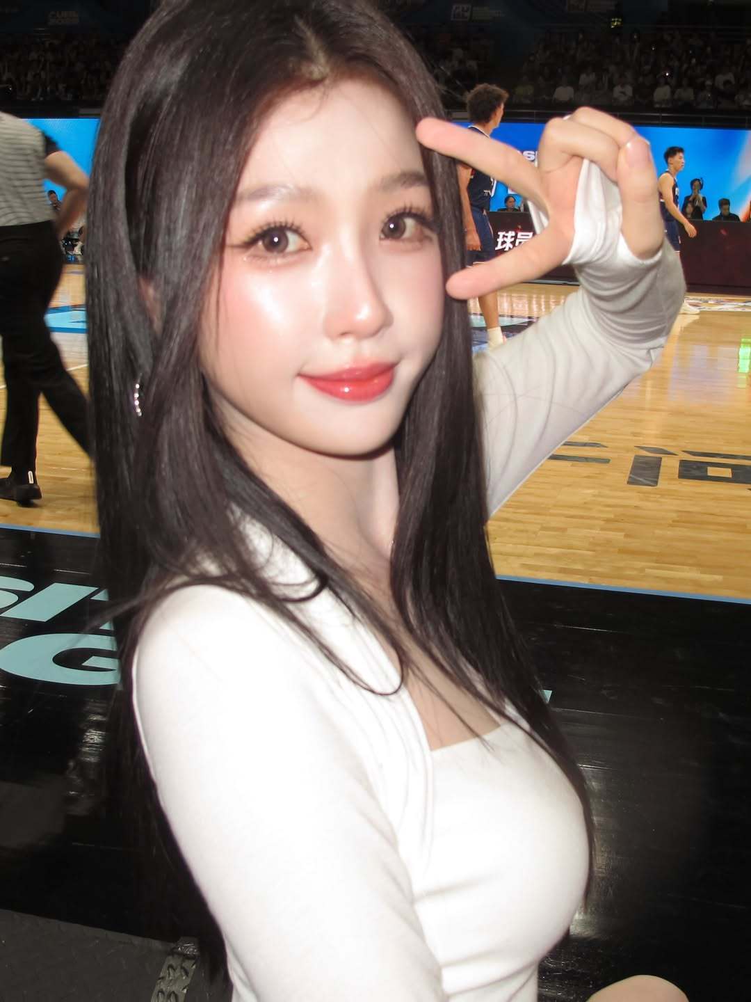 【20260804虞书欣ins更新】🏀📷AUBL