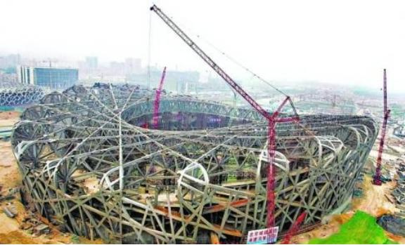 鸟巢“账本”曝光：占北京黄金位置，斥35亿建成的“鸟巢”，自从建成后，每年光维护