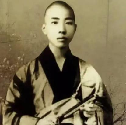 1918年“花和尚”苏曼殊在上海广慈医院暴毙，时年34岁，生前谈过28位女朋友。