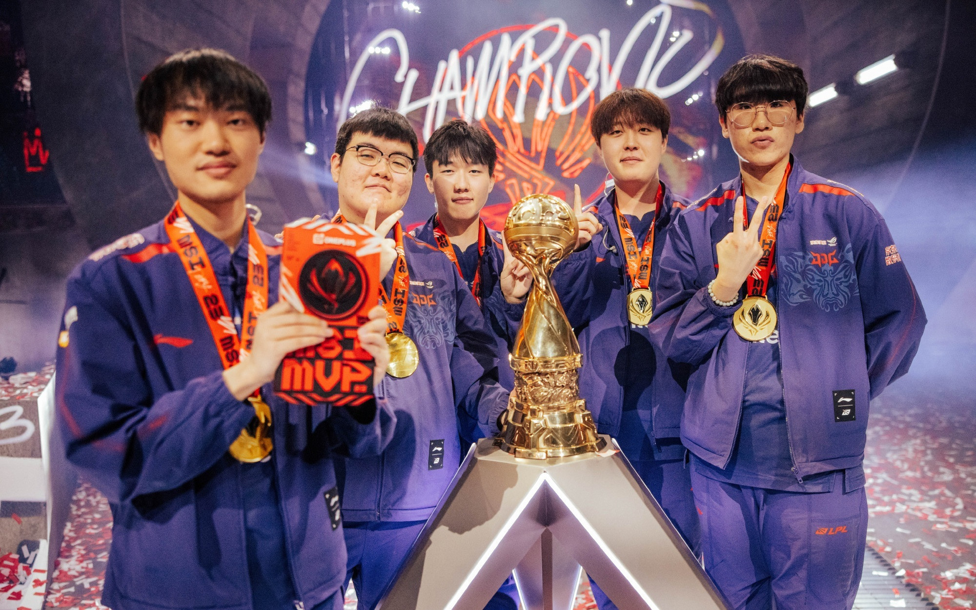 盘点历届MSI冠军🏆，哪一届最让你记忆深刻？2015MSI：EDG，FMVP