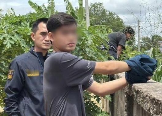 2026年，一名20岁的中国男子，在泰国一名女子的公寓住了一晚。第二天早上，这名