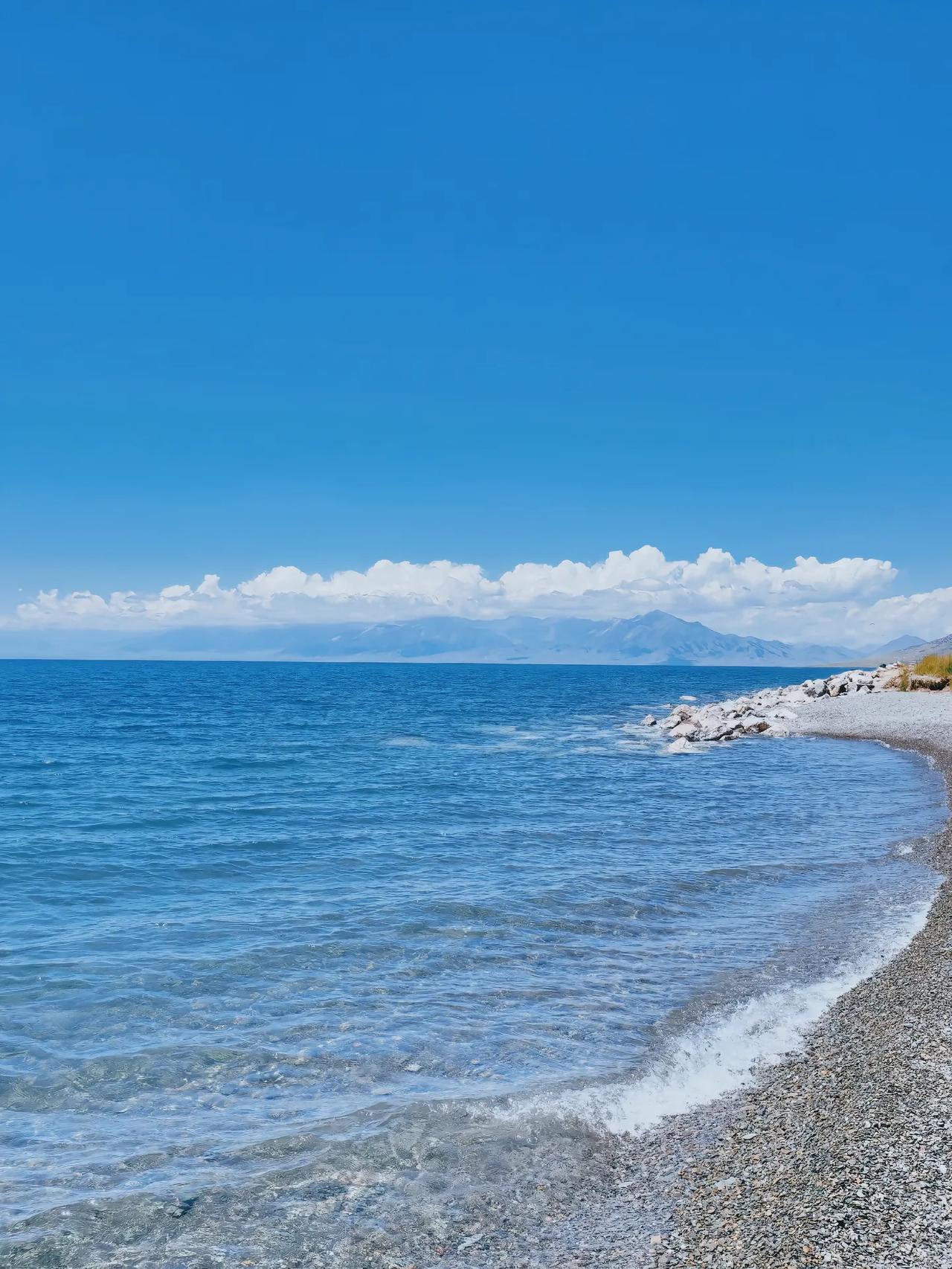 今天跟一位优秀的高三的老师在聊天，这个老师是重点高中的老师，而且还是重点班的老师