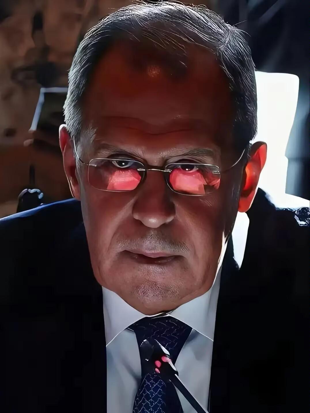 俄罗斯外长宣布：2月2日，俄罗斯外交部长拉夫罗夫在回答媒体提问时表示，俄方认为