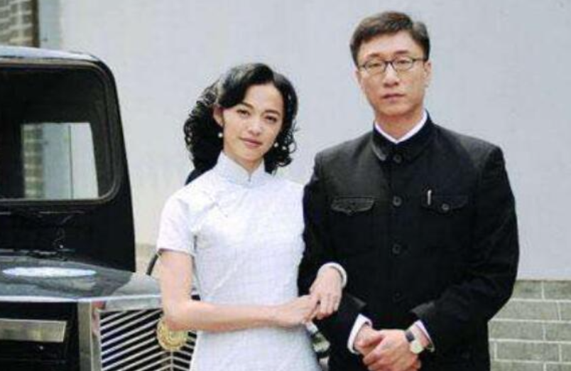 2008年，在《潜伏》的拍摄现场，孙红雷对姚晨的表演很不满意，他大声咒骂：“你木