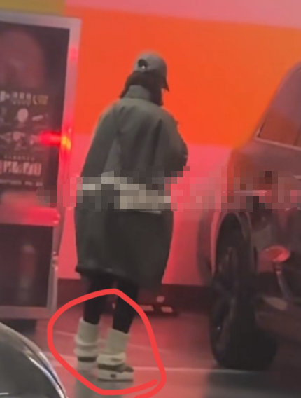 赵丽颖今天又不开心了不是又有人拍她儿子了也不是她又被拍恋情了而是这次大家对