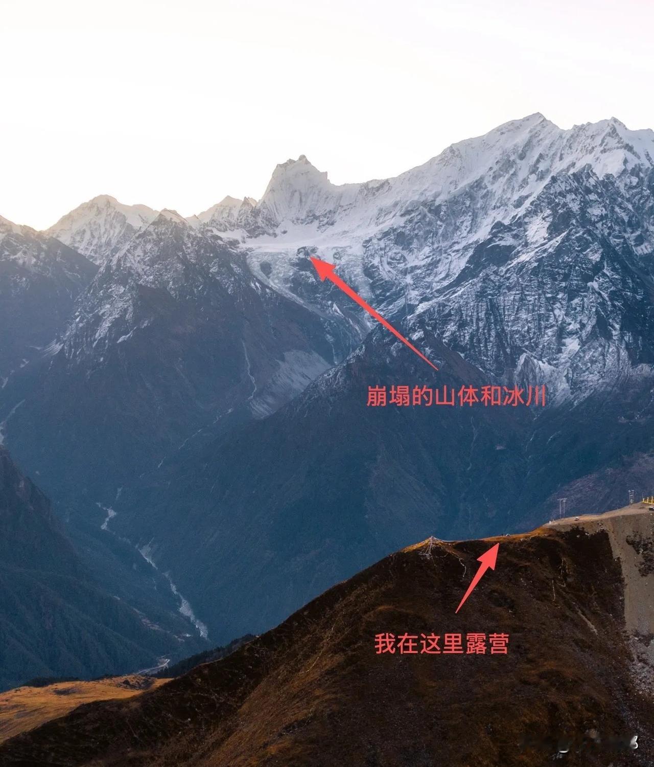 蓝塘理壤峰海拔7227米，可在亚洲一号观景平台观看，直面5500米巨大落差。两山