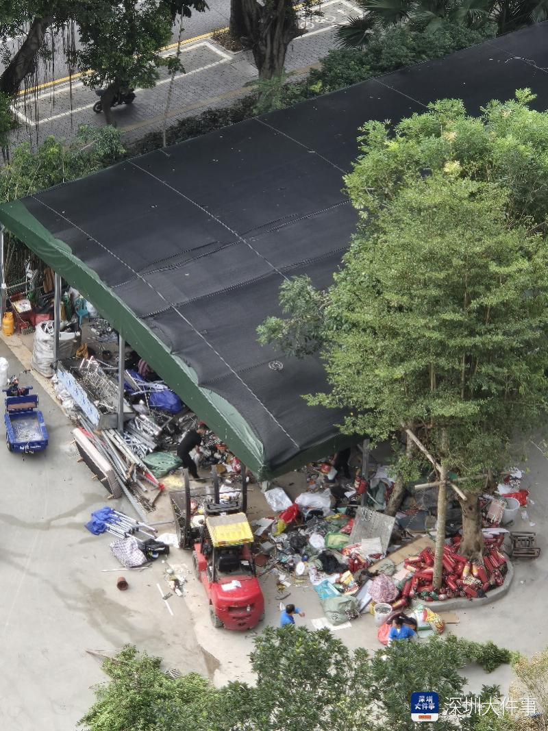 #街道办调查废品站离居民楼不足30米#【废品回收站离居民楼不足三十米，街道办：正